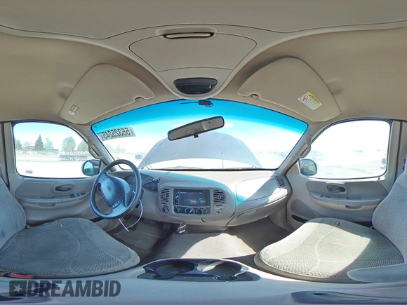 2000 Ford F-150 XL z VIN 1FTRX18L5YNA10836, wystawiony jako Copart lot #55325245 z przebiegiem 188 237 mil mil oraz Szkoda całkowita • Salvage title. Historia ofert i sprzedaży dostępna na DreamBid. Obrazek 14.