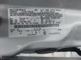 2013 Ford C-Max Energi SEL with VIN 1FADP5CU7DL508520, listed as a IAAI auction lot 41634688 with 184,941 mi miles. Bid and sale history available at carsss.com. Image 9.