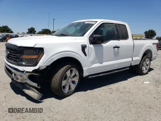 2024 Ford F-150 XL z VIN 1FTFX1L57RKD64520, wystawiony jako Copart lot #64991865 z przebiegiem 998 mil mil oraz Szkoda całkowita • Salvage title. Historia ofert i sprzedaży dostępna na DreamBid. Obrazek 1.