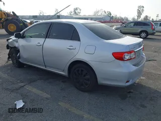 2013 Toyota Corolla L with VIN 2T1BU4EE0DC104010, listed as a IAAI auction lot 41473768 with 67,808 mi miles. Bid and sale history available at carsss.com. Image 3.