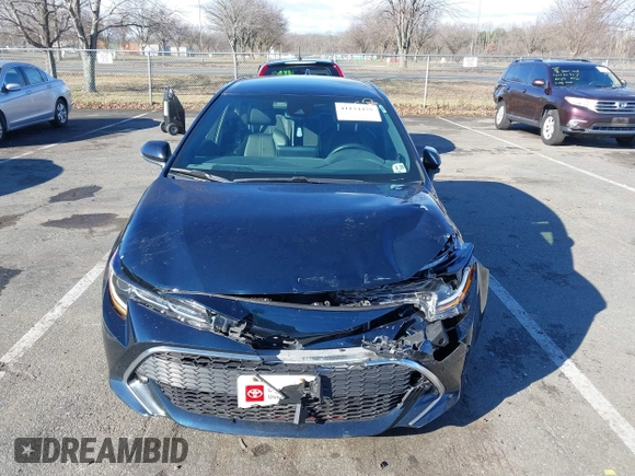 2020 Toyota Corolla Hatchback XSE with VIN JTNC4RBE8L3085053, listed as a IAAI auction lot 41134475 with 51,287 mi miles. Bid and sale history available at carsss.com. Image 12.