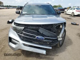 2020 Ford Explorer XLT z VIN 1FMSK7DH1LGA88561, wystawiony jako Copart lot #51372435 z przebiegiem 100 180 mil mil oraz Nie do naprawy. Historia ofert i sprzedaży dostępna na DreamBid. Obrazek 5.