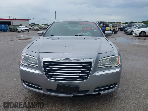 2013 Chrysler 300 z VIN 2C3CCAAG2DH572652, wystawiony jako IAAI lot #42445906 z przebiegiem 224 235 mil mil oraz . Historia ofert i sprzedaży dostępna na DreamBid. Obrazek 6.