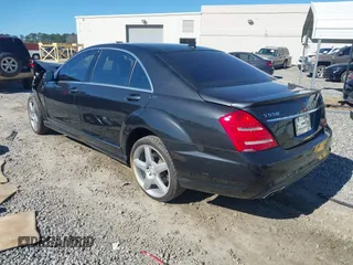 2013 Mercedes-Benz S with VIN WDDNG9EB5DA526856, listed as a IAAI auction lot 41828939 with 130,544 mi miles. Bid and sale history available at carsss.com. Image 3.