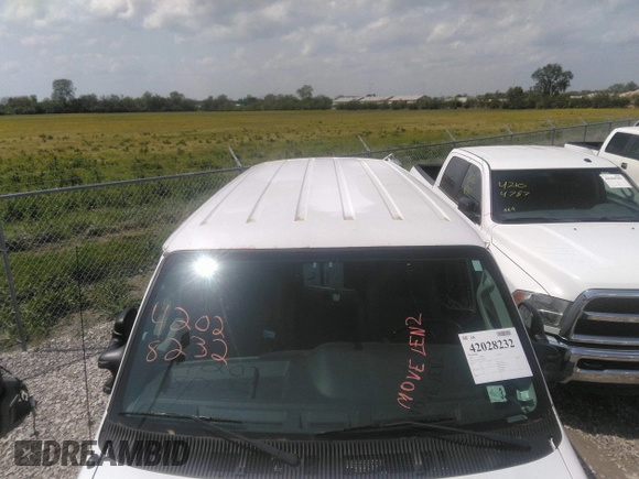 2014 Ford Econoline Cargo Commercial with VIN 1FTNE1EL7EDB06431, listed as a IAAI auction lot 42028232 with 175,707 mi miles. Bid and sale history available at carsss.com. Image 17.