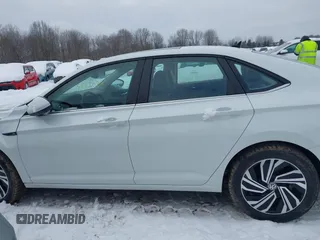 2021 Volkswagen Jetta SEL with VIN 3VWE57BU4MM016475, listed as a IAAI auction lot 41350821 with 27,782 mi miles and . Bid and sale history available at DreamBid. Image 13.