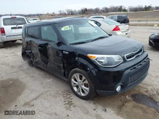 2015 Kia Soul + with VIN KNDJP3A58F7805840, listed as a IAAI auction lot 41533211 with 98,992 mi miles. Bid and sale history available at carsss.com. Image 1.