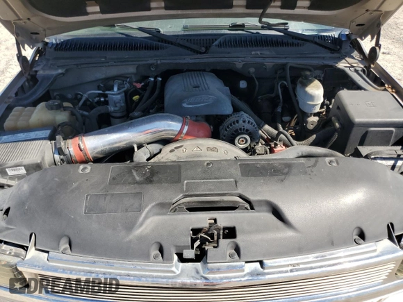 2004 Chevrolet Suburban LS with VIN 3GNEC16Z74G321096, listed as a Copart auction lot 48548765 with 241,491 mi miles and Salvage Title. Bid and sale history available at carsss.com. Image 12.