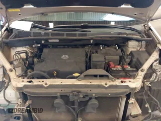 2013 Toyota Sienna LE AAS with VIN 5TDKK3DC8DS359172, listed as a IAAI auction lot 41724930 with 106,488 mi miles. Bid and sale history available at carsss.com. Image 10.
