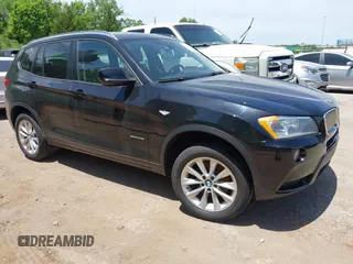 2014 BMW X3 xDrive28i z VIN 5UXWX9C50E0D39142, wystawiony jako IAAI lot #42246726 z przebiegiem 133 681 mil mil oraz . Historia ofert i sprzedaży dostępna na DreamBid. Obrazek 1.