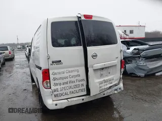 2015 Nissan NV200 SV with VIN 3N6CM0KN6FK713784, listed as a IAAI auction lot 41834734 with 190,056 mi miles. Bid and sale history available at carsss.com. Image 16.