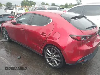 2019 Mazda 3 Preferred z VIN JM1BPAMM2K1135386, wystawiony jako IAAI lot #40367062 z przebiegiem 9 999 mil mil oraz . Historia ofert i sprzedaży dostępna na DreamBid. Obrazek 3.
