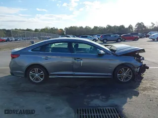 2019 Hyundai Sonata Sport with VIN 5NPE34AF6KH814179, listed as a IAAI auction lot 41787096 with 121,460 mi miles. Bid and sale history available at carsss.com. Image 13.