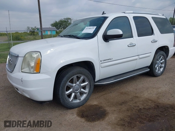 2007 GMC Yukon Denali z VIN 1GKFK63807J246645, wystawiony jako IAAI lot #42290133 z przebiegiem 187 480 mil mil oraz . Historia ofert i sprzedaży dostępna na DreamBid. Obrazek 2.
