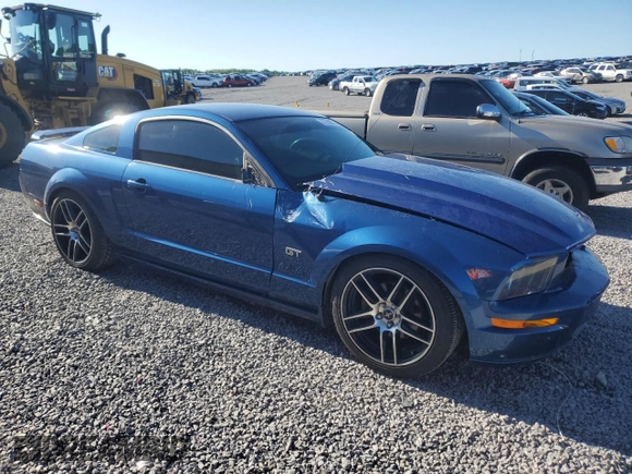 2007 Ford Mustang GT Deluxe z VIN 1ZVFT82HX75346652, wystawiony jako Copart lot #57259565 z przebiegiem 116 719 mil mil oraz Szkoda całkowita • Salvage title. Historia ofert i sprzedaży dostępna na DreamBid. Obrazek 4.