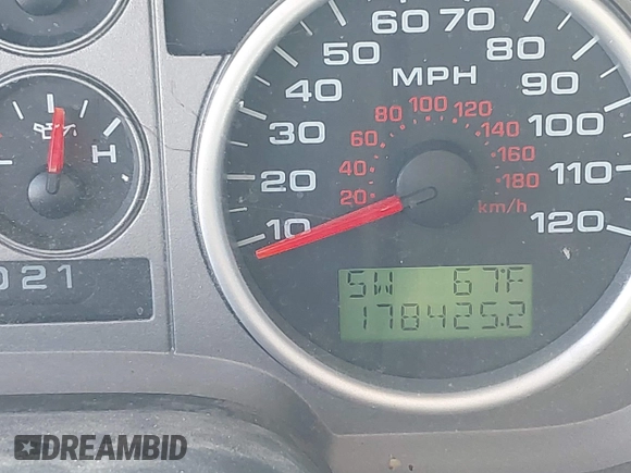 2005 Ford F-150 XLT with VIN 1FTPX145X5NA05142, listed as a IAAI auction lot 42021927 with 178,425 mi miles. Bid and sale history available at carsss.com. Image 7.