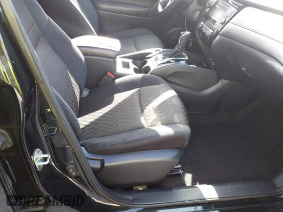 2019 Nissan Rogue SL with VIN 5N1AT2MT4KC794820, listed as a IAAI auction lot 42008735 with 60,340 mi miles and . Bid and sale history available at DreamBid. Image 5.