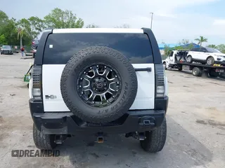 2007 Hummer H3 SUV с VIN 5GTDN13E278223015, выставлен на аукционе IAAI как лот 42336679 с пробегом 156 253 миль миль и . История ставок и продаж доступна на DreamBid. Изображение 17.