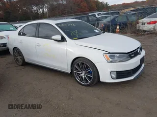 2013 Volkswagen Jetta GLI Autobahn z VIN 3VW467AJ8DM393889, wystawiony jako IAAI lot #40807143 z przebiegiem Nie podano mil oraz . Historia ofert i sprzedaży dostępna na DreamBid. Obrazek 1.