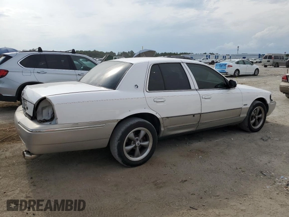 2006 Mercury Grand Marquis LS Premium z VIN 2MEHM75V16X616173, wystawiony jako Copart lot #56492355 z przebiegiem 83 854 mil mil oraz Szkody całkowita. Historia ofert i sprzedaży dostępna na DreamBid. Obrazek 3.