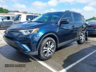 2017 Toyota RAV4 LE с VIN JTMZFREV3HJ712555, выставлен на аукционе IAAI как лот 42233808 с пробегом 86 294 миль миль и . История ставок и продаж доступна на DreamBid. Изображение 2.