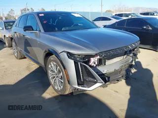 2024 Cadillac LYRIQ Sport z VIN 1GYKPTRL7RZ110193, wystawiony jako IAAI lot #41681140 z przebiegiem 14 218 mil mil oraz . Historia ofert i sprzedaży dostępna na DreamBid. Obrazek 1.