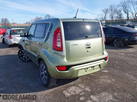2012 Kia Soul + with VIN KNDJT2A63C7436086, listed as a IAAI auction lot 41299947 with 118,217 mi miles. Bid and sale history available at carsss.com. Image 3.