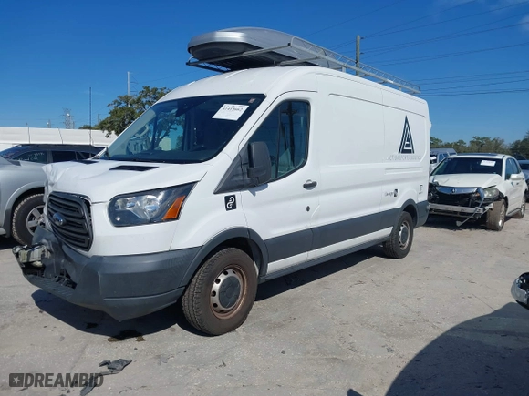 2018 Ford Transit Van with VIN 1FTYE2CM4JKA15802, listed as a IAAI auction lot 41413662 with 183,337 mi miles. Bid and sale history available at carsss.com. Image 17.