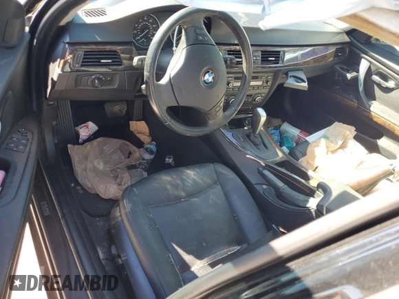 2008 BMW 3 Series 328i with VIN WBAVA33528KX85551, listed as a Copart auction lot 82986724 with 177,234 mi miles and Salvage title. Bid and sale history available at DreamBid. Image 8.