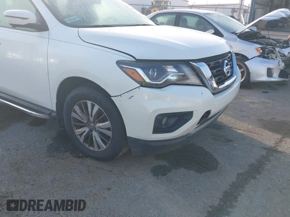 2020 Nissan Pathfinder SL with VIN 5N1DR2CNXLC576400, listed as a IAAI auction lot 41855270 with 158,502 mi miles. Bid and sale history available at carsss.com. Image 6.