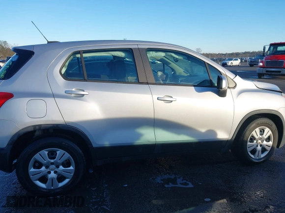 2016 Chevrolet Trax LS with VIN 3GNCJKSB6GL224009, listed as a IAAI auction lot 41312755 with 121,159 mi miles. Bid and sale history available at carsss.com. Image 13.