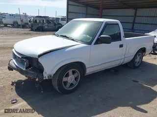 1998 GMC Sonoma with VIN 1GTCS1443W8543587, listed as a IAAI auction lot 41810870 with 164,342 mi miles. Bid and sale history available at carsss.com. Image 17.