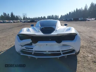 2018 McLaren 720S z VIN SBM14DCA1JW000891, wystawiony jako IAAI lot #41431972 z przebiegiem 23 724 mil mil oraz . Historia ofert i sprzedaży dostępna na DreamBid. Obrazek 16.