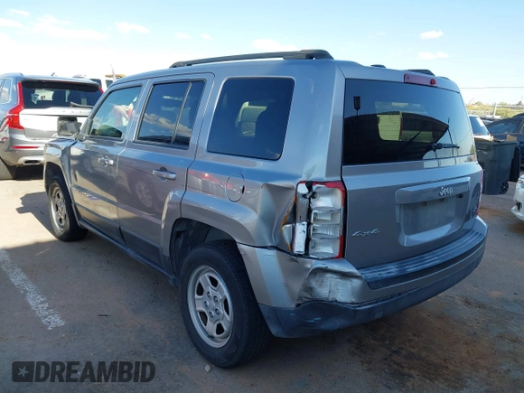 2016 Jeep Patriot Sport with VIN 1C4NJRBBXGD741510, listed as a IAAI auction lot 42204165 with 121,007 mi miles and . Bid and sale history available at DreamBid. Image 3.