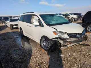 2019 Toyota Sienna XLE Auto Access Seat with VIN 5TDYZ3DC1KS982412, listed as a Copart auction lot 45692195 with 46,080 mi miles and Salvage Title. Bid and sale history available at carsss.com. Image 4.