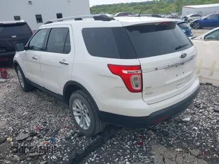 2013 Ford Explorer XLT with VIN 1FM5K7D95DGA16558, listed as a IAAI auction lot 42078683 with 171,538 mi miles and . Bid and sale history available at carsss.com. Image 3.