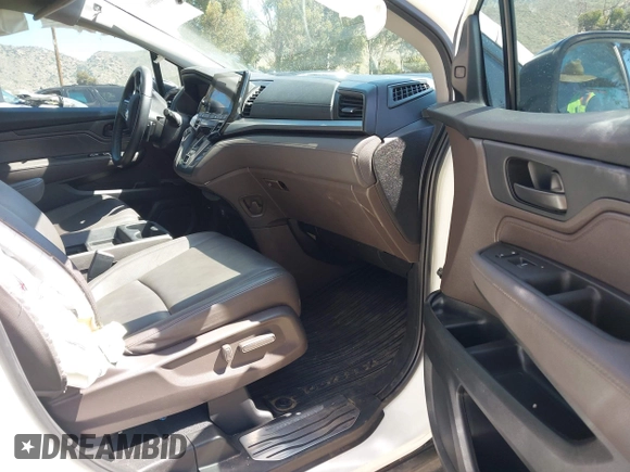 2019 Honda Odyssey EX-L z VIN 5FNRL6H76KB066365, wystawiony jako IAAI lot #42000967 z przebiegiem 124 113 mil mil oraz . Historia ofert i sprzedaży dostępna na DreamBid. Obrazek 5.