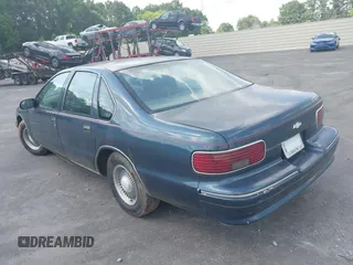 1996 Chevrolet Caprice 1SA Special Value z VIN 1G1BL52W6TR174680, wystawiony jako IAAI lot #42157291 z przebiegiem Nie podano mil oraz . Historia ofert i sprzedaży dostępna na DreamBid. Obrazek 3.