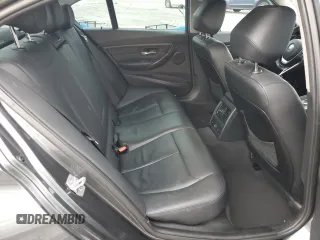 2013 BMW 3 Series 328i xDrive с VIN WBA3B5G51DNS03880, выставлен на аукционе Copart как лот 42615265 с пробегом 116 088 миль миль и Списание • Salvage title. История ставок и продаж доступна на DreamBid. Изображение 10.