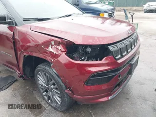 2022 Jeep Compass High Altitude with VIN 3C4NJDCB8NT157535, listed as a IAAI auction lot 41752395 with 30,464 mi miles and . Bid and sale history available at DreamBid. Image 6.