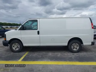 2014 Chevrolet Express Cargo Van with VIN 1GCWGFFA2E1111014, listed as a IAAI auction lot 42190194 with 97,172 mi miles. Bid and sale history available at carsss.com. Image 14.