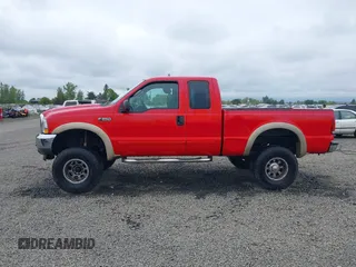 2003 Ford F-250 XL z VIN 1FTNX21L73EB63953, wystawiony jako IAAI lot #42117748 z przebiegiem 165 378 mil mil oraz . Historia ofert i sprzedaży dostępna na DreamBid. Obrazek 13.
