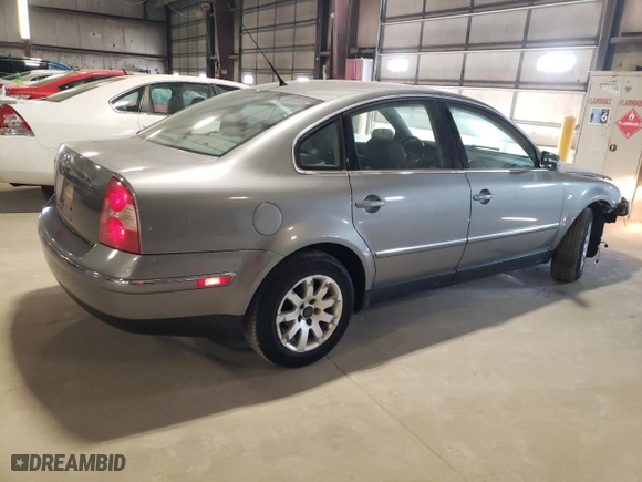 2003 Volkswagen Passat GLS with VIN WVWPD63B43P292427, listed as a Copart auction lot 65917754 with 194,501 mi miles and Salvage Title. Bid and sale history available at carsss.com. Image 3.