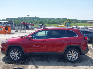 2017 Jeep Cherokee High Altitude z VIN 1C4PJMDS5HW510819, wystawiony jako IAAI lot #42447600 z przebiegiem 25 083 mil mil oraz . Historia ofert i sprzedaży dostępna na DreamBid. Obrazek 14.