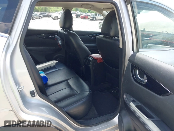 2017 Nissan Rogue SL with VIN JN1BJ1CR4HW119221, listed as a IAAI auction lot 42225236 with 172,171 mi miles and . Bid and sale history available at DreamBid. Image 8.