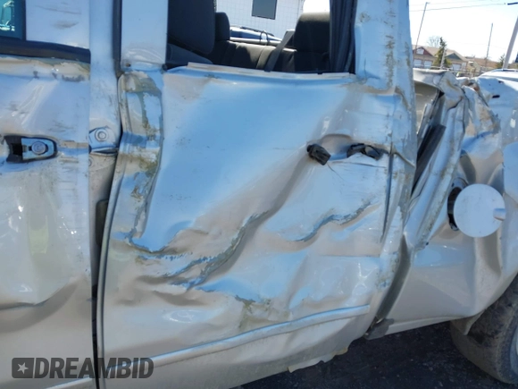 2018 Chevrolet Silverado 1500 LT with VIN 1GCVKREC8JZ237565, listed as a IAAI auction lot 42052619 with 92,790 mi miles and . Bid and sale history available at DreamBid. Image 6.
