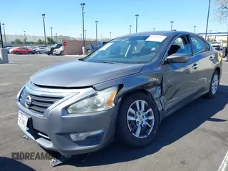 2015 Nissan Altima 2.5 S with VIN 1N4AL3AP4FN872532, listed as a IAAI auction lot 42019528 with 164,966 mi miles. Bid and sale history available at carsss.com. Image 2.