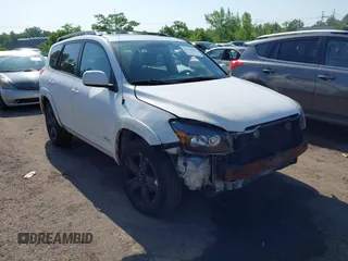 2006 Toyota RAV4 Sport с VIN JTMBK32V665000738, выставлен на аукционе IAAI как лот 42529909 с пробегом 195 769 миль миль и . История ставок и продаж доступна на DreamBid. Изображение 1.