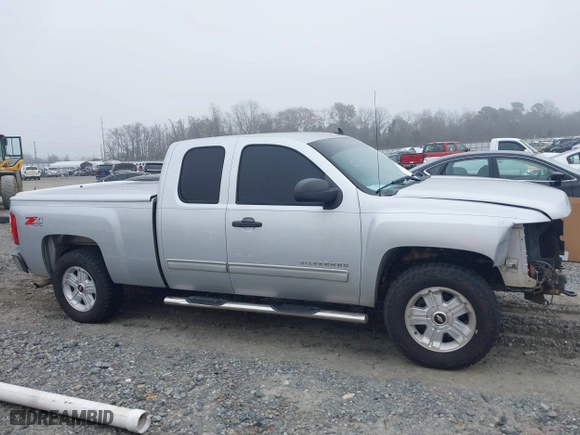 2012 Chevrolet Silverado 1500 LT with VIN 1GCRKSE76CZ133798, listed as a IAAI auction lot 41483292 with 157,877 mi miles. Bid and sale history available at carsss.com. Image 14.