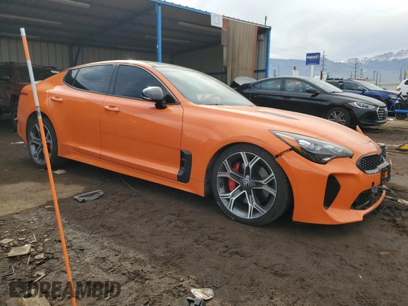 2019 Kia Stinger GT with VIN KNAE35LC7K6070057, listed as a Copart auction lot 41989245 with 43,703 mi miles and Clean Title. Bid and sale history available at DreamBid. Image 4.